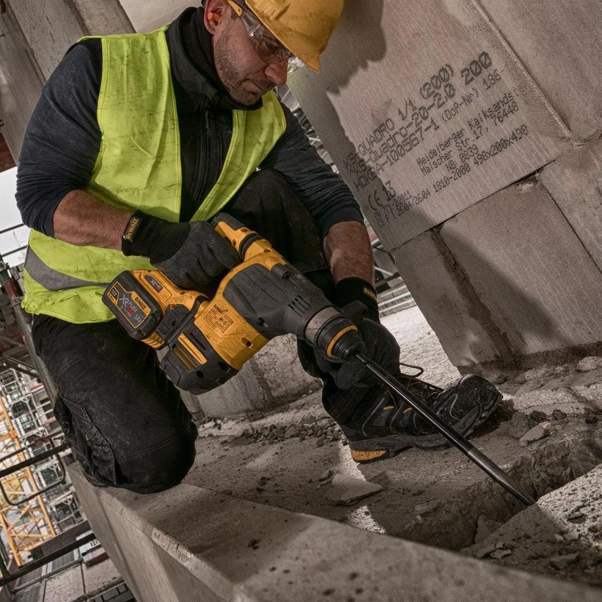 Dewalt DCH333T2-GB 54V XR FlexVolt Brushless SDS+ Hammer Drill with 2 x 6.0Ah Battery, Charger & Case