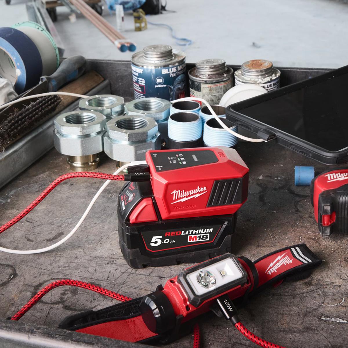 Milwaukee M18TC-0 18V Top Off Mini Charger 4932499166