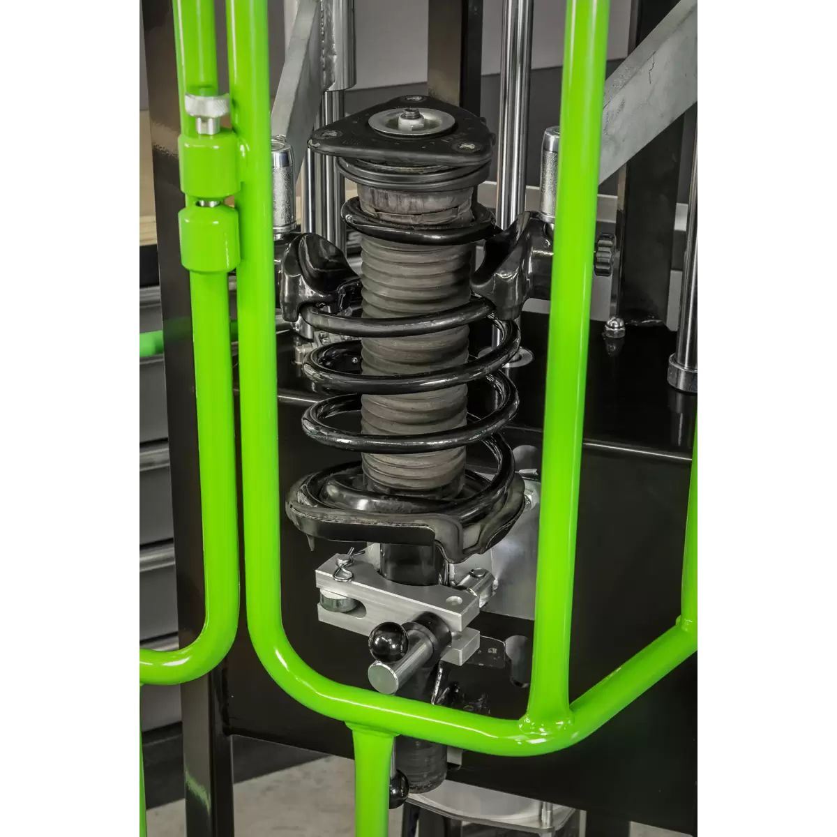 Sealey RE3000 Air Operated Coil Spring Compressor 3000kg