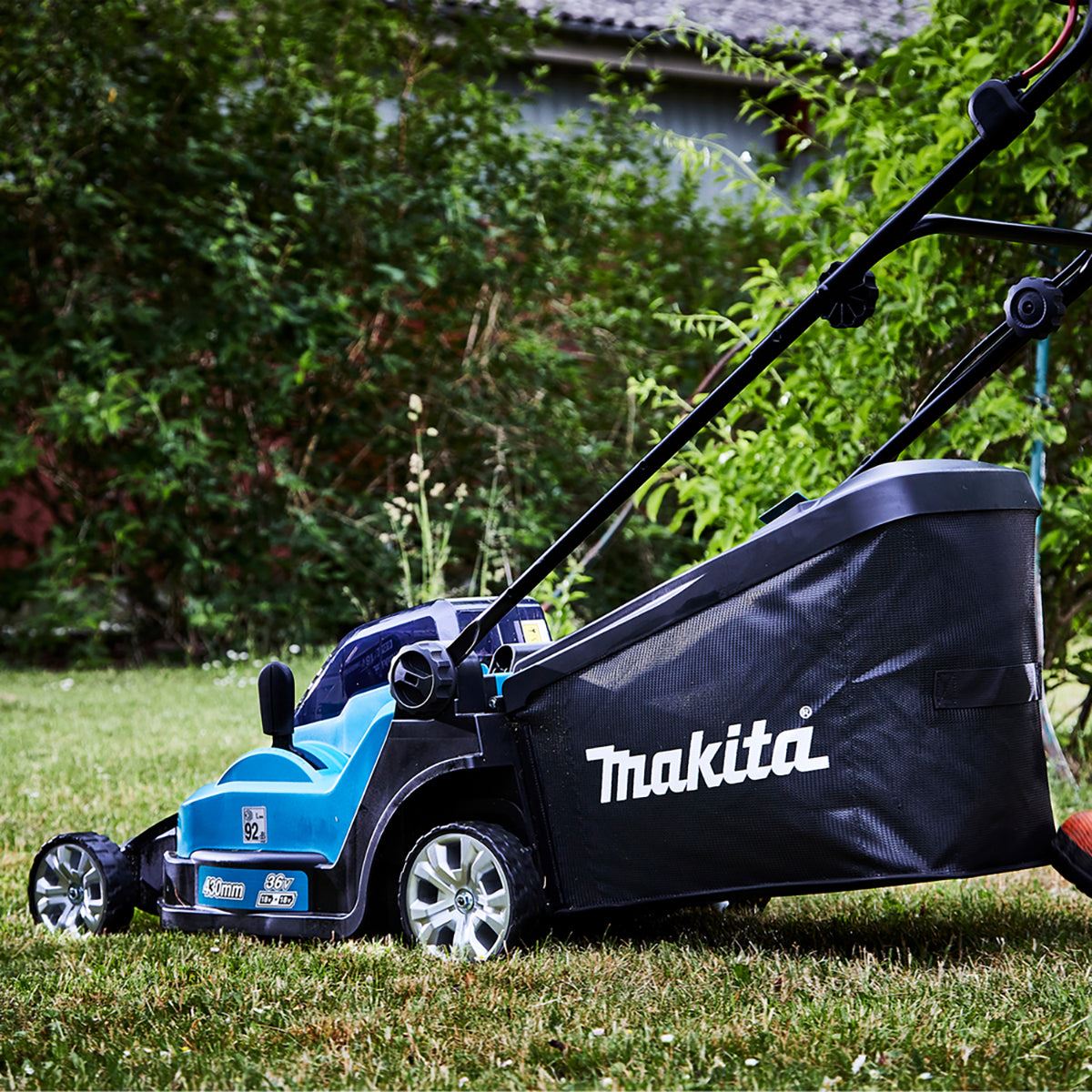 Makita DLM432PT2 36V LXT Cordless 43cm Lawn Mower With 2 x 5.0Ah Batteries & Charger