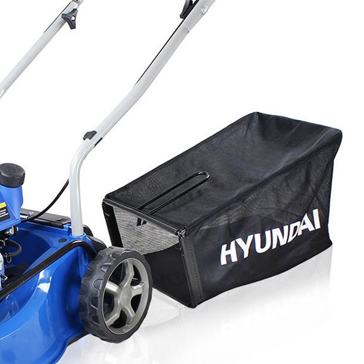 Hyundai HYM400P 40cm Petrol Lawnmower 79cc Engine, 25-75mm Cuts, 45L Grass Catcher & Rear Discharge