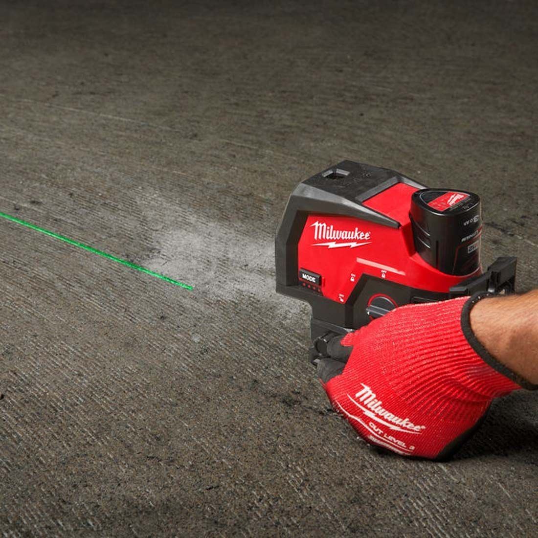 Milwaukee M12CLLP-0 12V Green Cross Line 2 Plane Laser 360° with 1.2m Compact Laser Tripod & Case