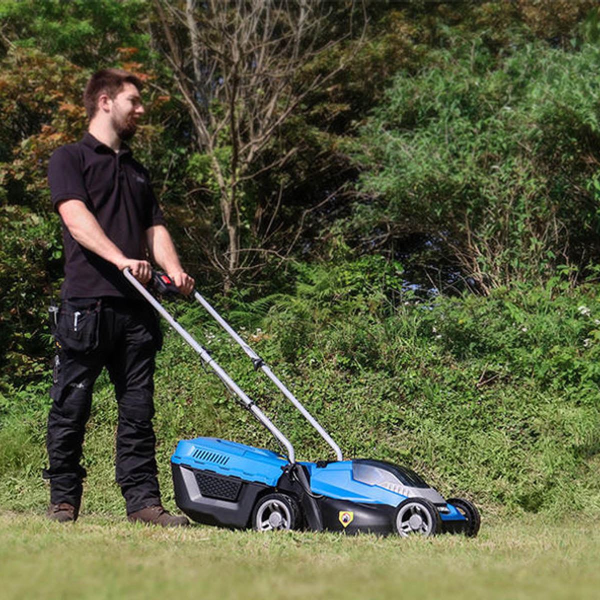 Hyundai HYM40LI330P 40V Cordless Lawnmower Rear Roller 32cm With 1 x 2.5Ah Battery Powered & Charger