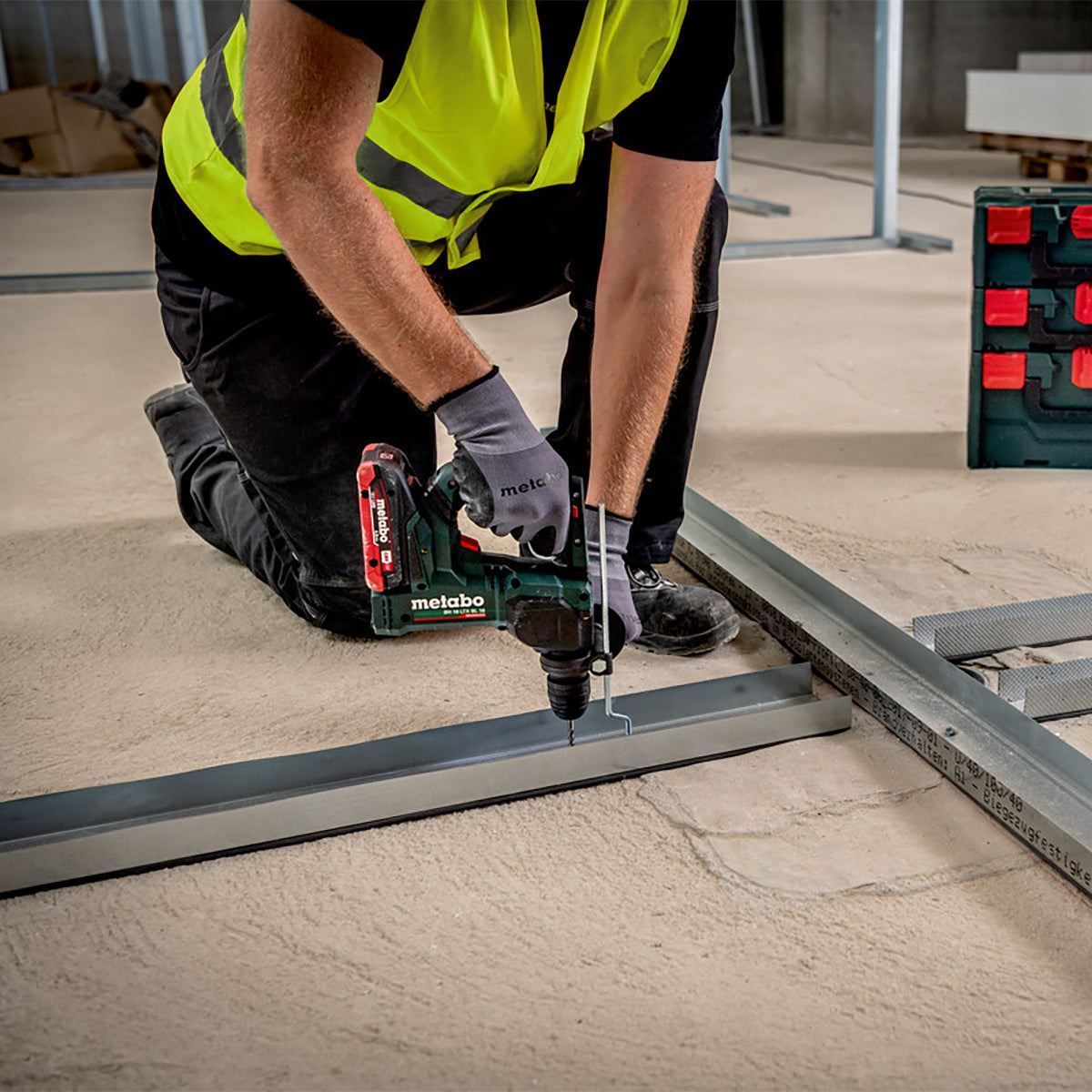 Metabo BH 18 LTX BL 16 18V Brushless SDS+ Rotary Hammer with 1 x 4.0Ah Battery Charger & Metabox