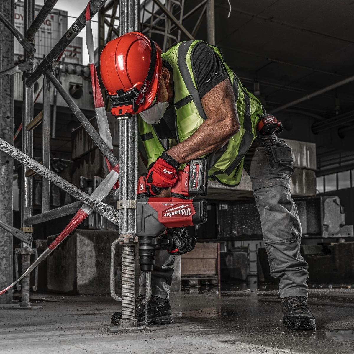 Milwaukee M18ONEFHPX-552X 18V Brushless SDS+ Hammer Drill with 2 x 5.5Ah Batteries, Charger & FIXTEC Chuck in Case 4933478497