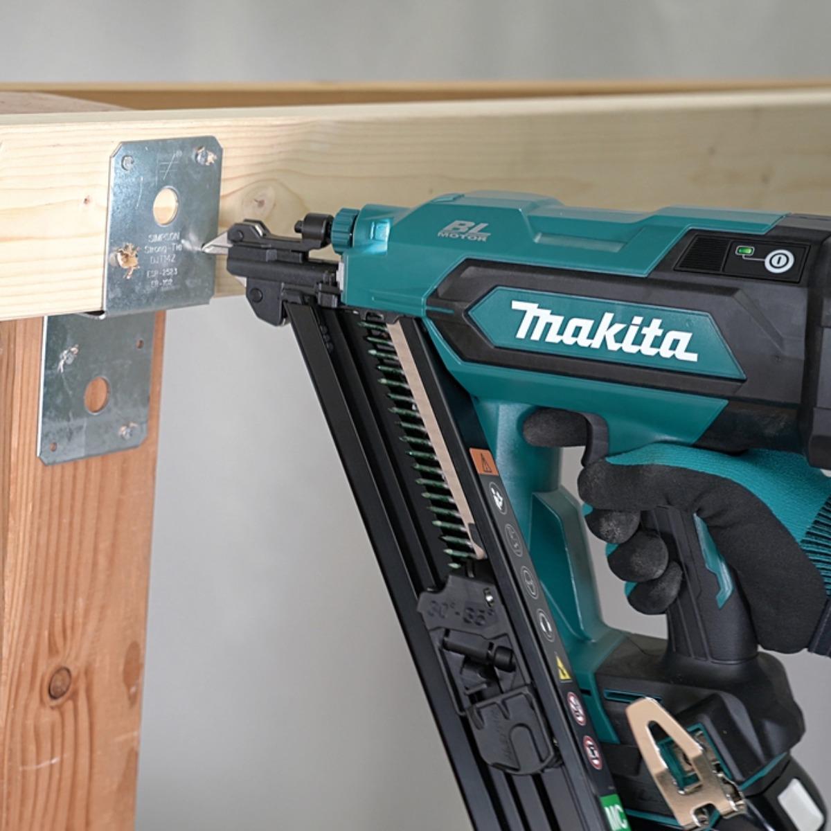 Makita DBN640ZK 18V LXT Brushless Metal Connector Nailer With Carry Case