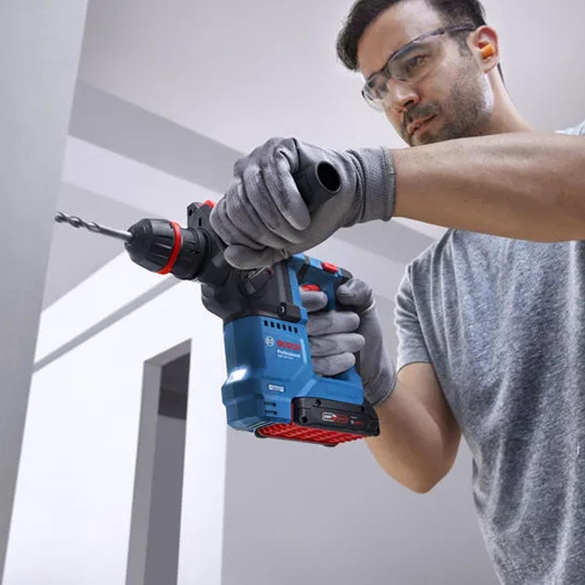 Bosch GBH 18V-18 X Brushless 18V SDS+ Rotary Hammer Drill with 1 x 4.0Ah Battery & Charger