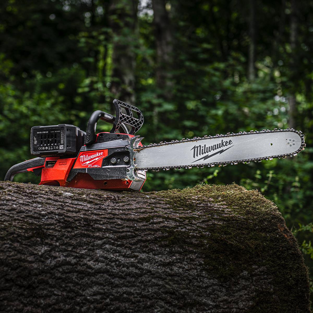 Milwaukee M18F2CHS50-0 36V FUEL Brushless Chainsaw With 2 x 5.0Ah Battery & Charger