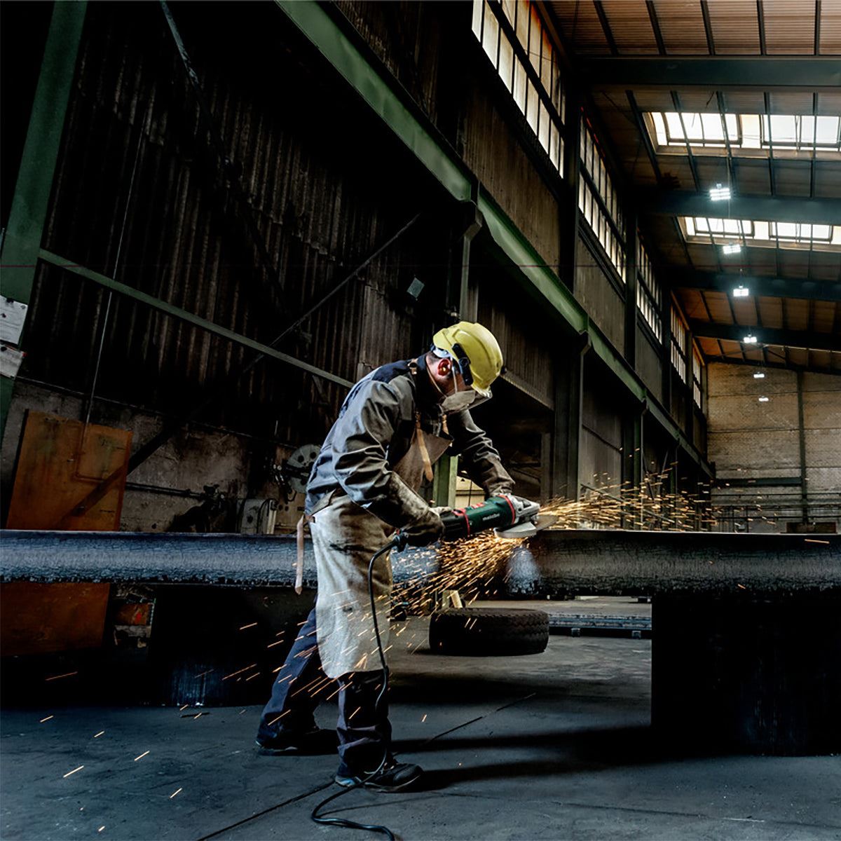 Metabo WEA 26-230 MVT Quick 230mm Angle Grinder 240V/2600W 606476000