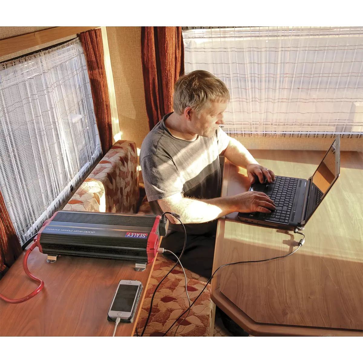 Sealey PI2000 2000W Power Inverter Modified Sine Wave 230V