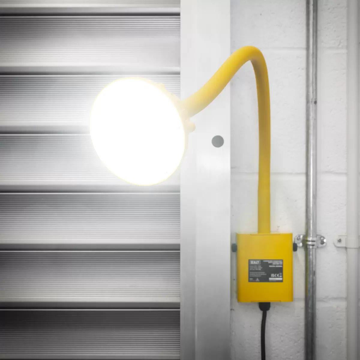 Sealey LED20WDL Loading Bay Floodlight with Flexible Arm Smd Led 20W/230V