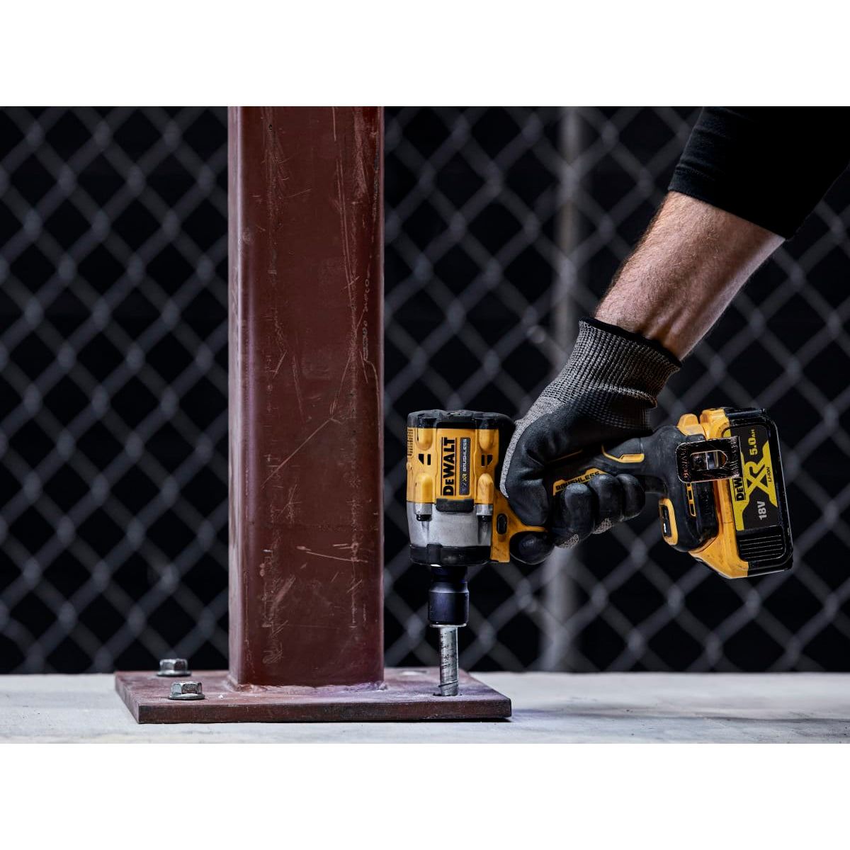 DeWalt DCF921P2T 18V XR Brushless 1/2