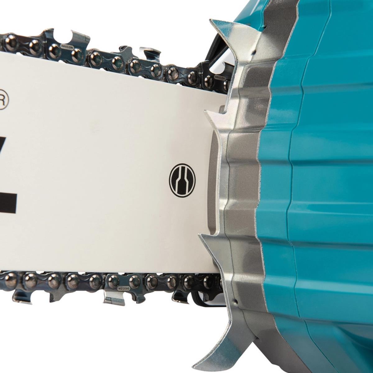 Makita UC030GZ 40V Max XGT Brushless Chainsaw with 1 x 8.0Ah Battery & Charger