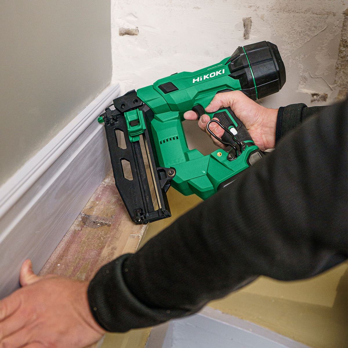 Hikoki NT1865DSAJXZ 18V Brushless 2nd Generation 16G Straight Finishing Nailer with 2 x 2.0Ah Battery Charger & Case