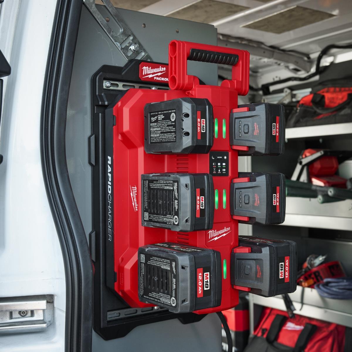 Milwaukee M18MPC6 M18 Mobile Packout 6 Bay Rapid Charger 240V 4932498552