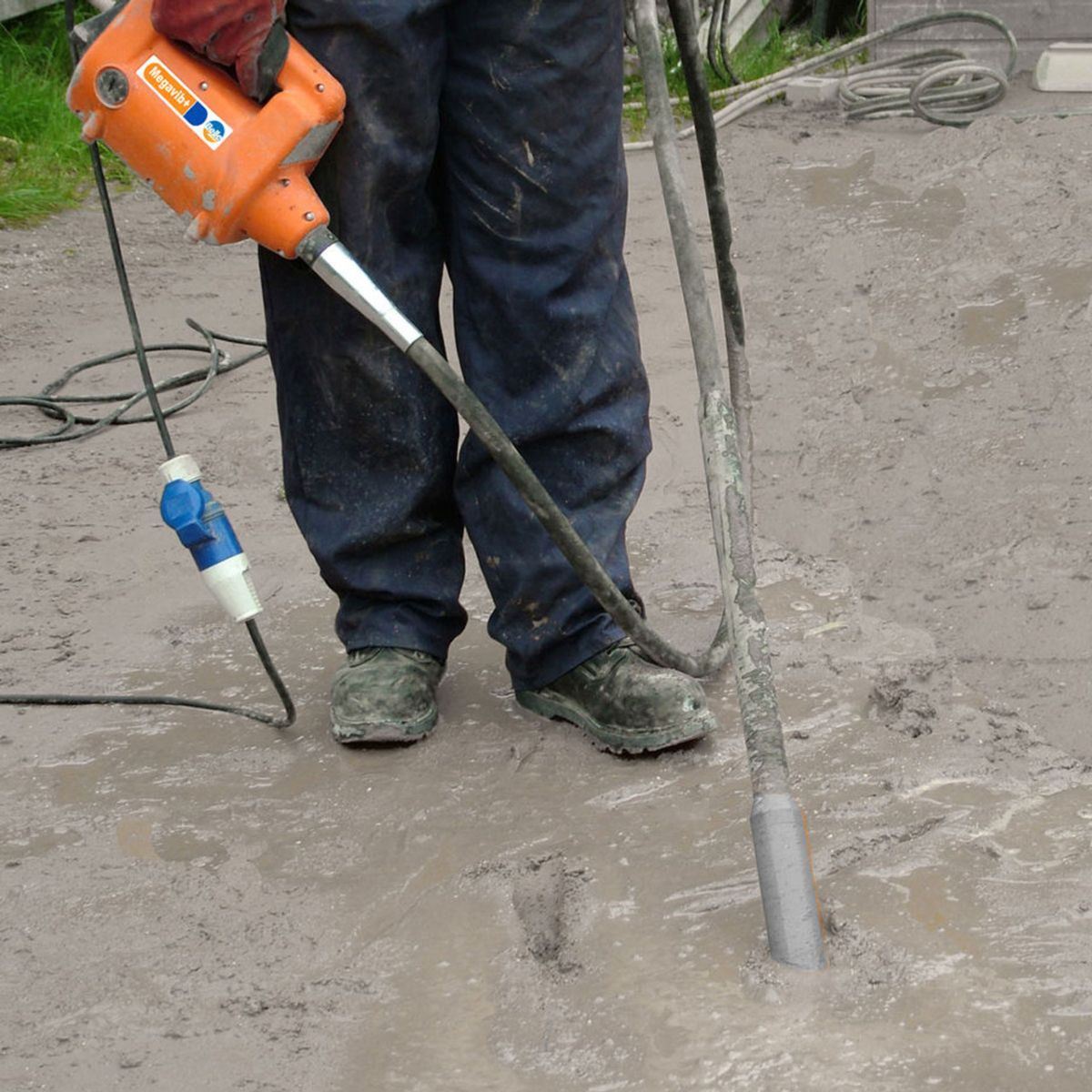 Belle 244/00300 Megavib+ Poker Drive Unit 230V Powerful Vibration Tool for Efficient Compaction