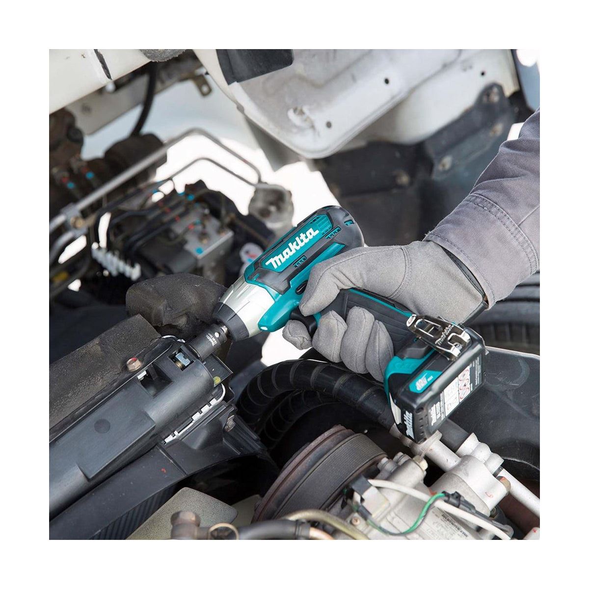 Makita TW140DWAE 12V max CXT 3/8'' Impact Wrench With 2 x 2.0Ah Batteries, Charger & Carrying Case