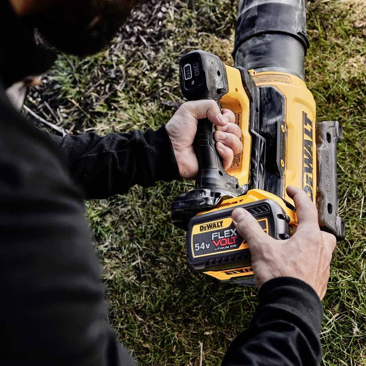 Dewalt DCMBL777X1-GB 54V XR FlexVolt Brushless Axial Blower with 1 x 9.0Ah Battery & Charger