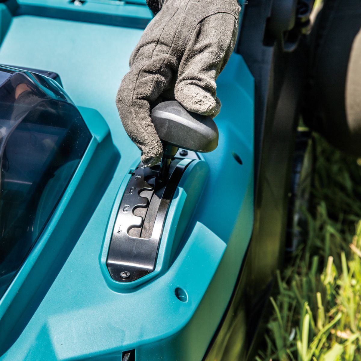 Makita LM004GZ XGT 40Vmax XGT Brushless 43cm (17