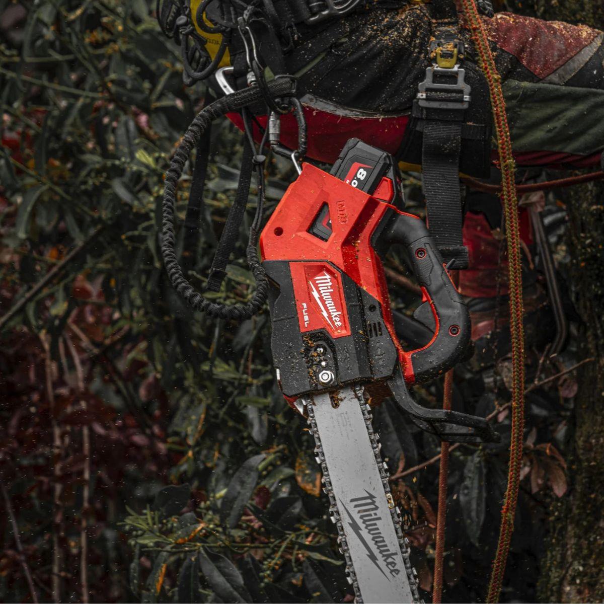 Milwaukee M18FTHCHS35-0 18V FUEL Brushless 35cm Top Handle Chainsaw With 2 x 5.0Ah Battery & Charger