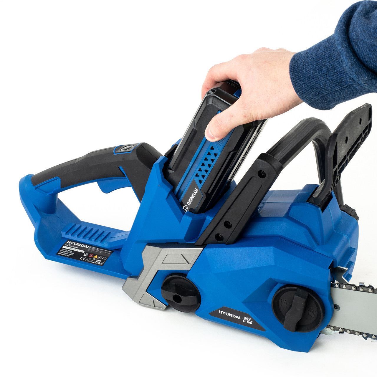 Hyundai HYC40LI 40V Cordless Chainsaw Size 14inch With 1 x Li-Ion 2.5Ah Battery