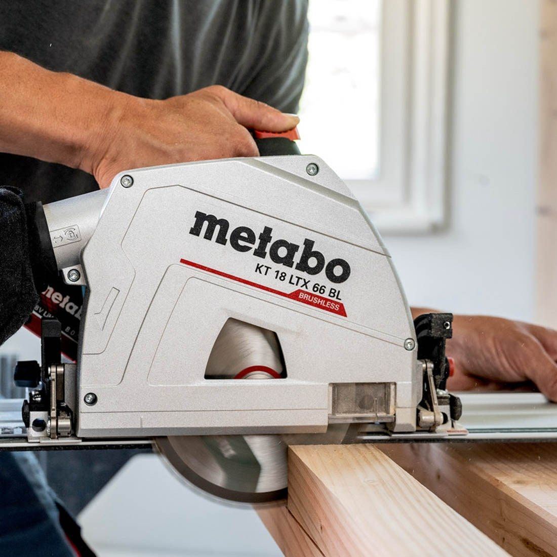 Metabo KT 18 LTX 66 BL 18V Brushless Plunge Saw with 1600mm Guide Rail Kit
