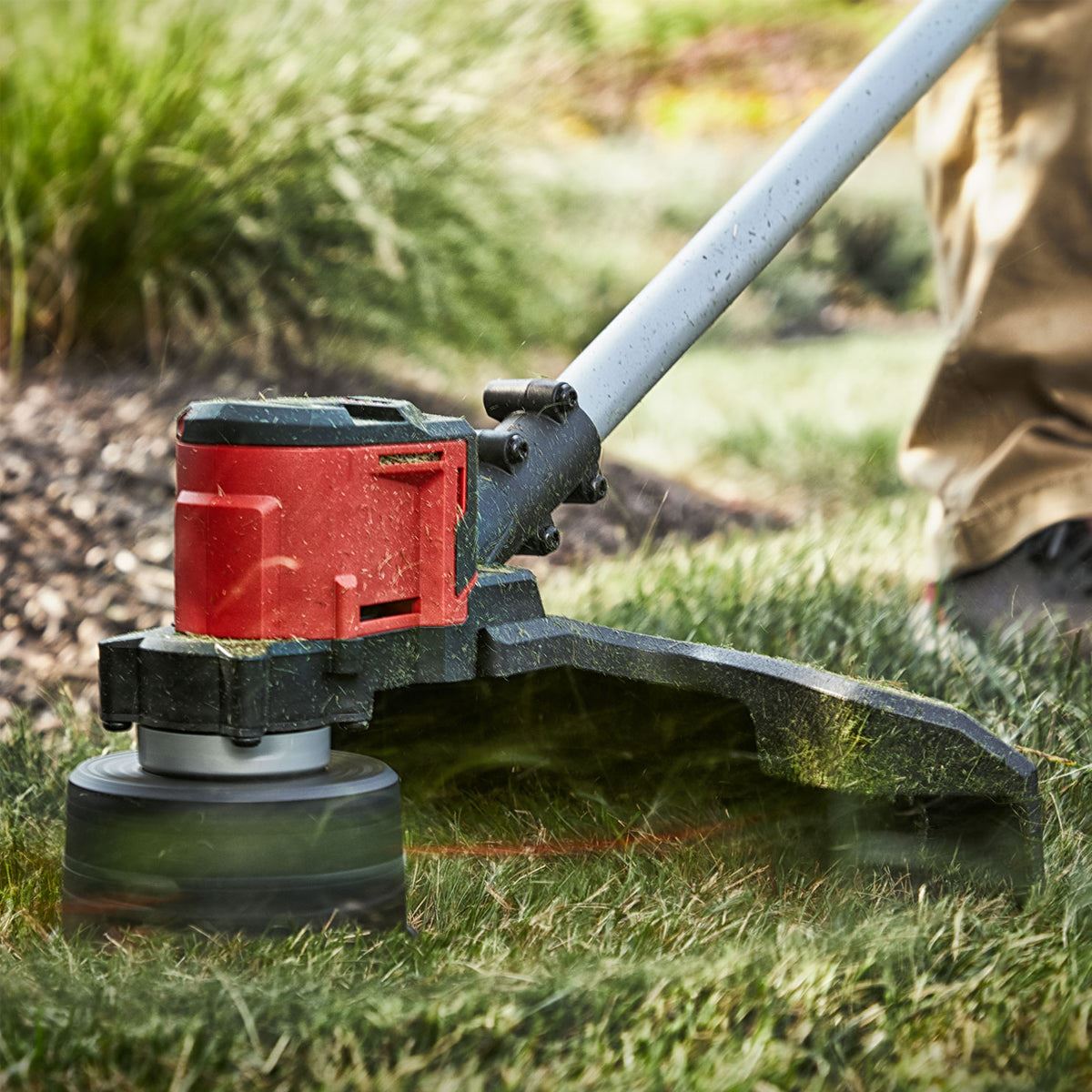 Milwaukee M18 BLLT-0 18V Brushless Line Trimmer with 1 x 5.0Ah Battery & Charger