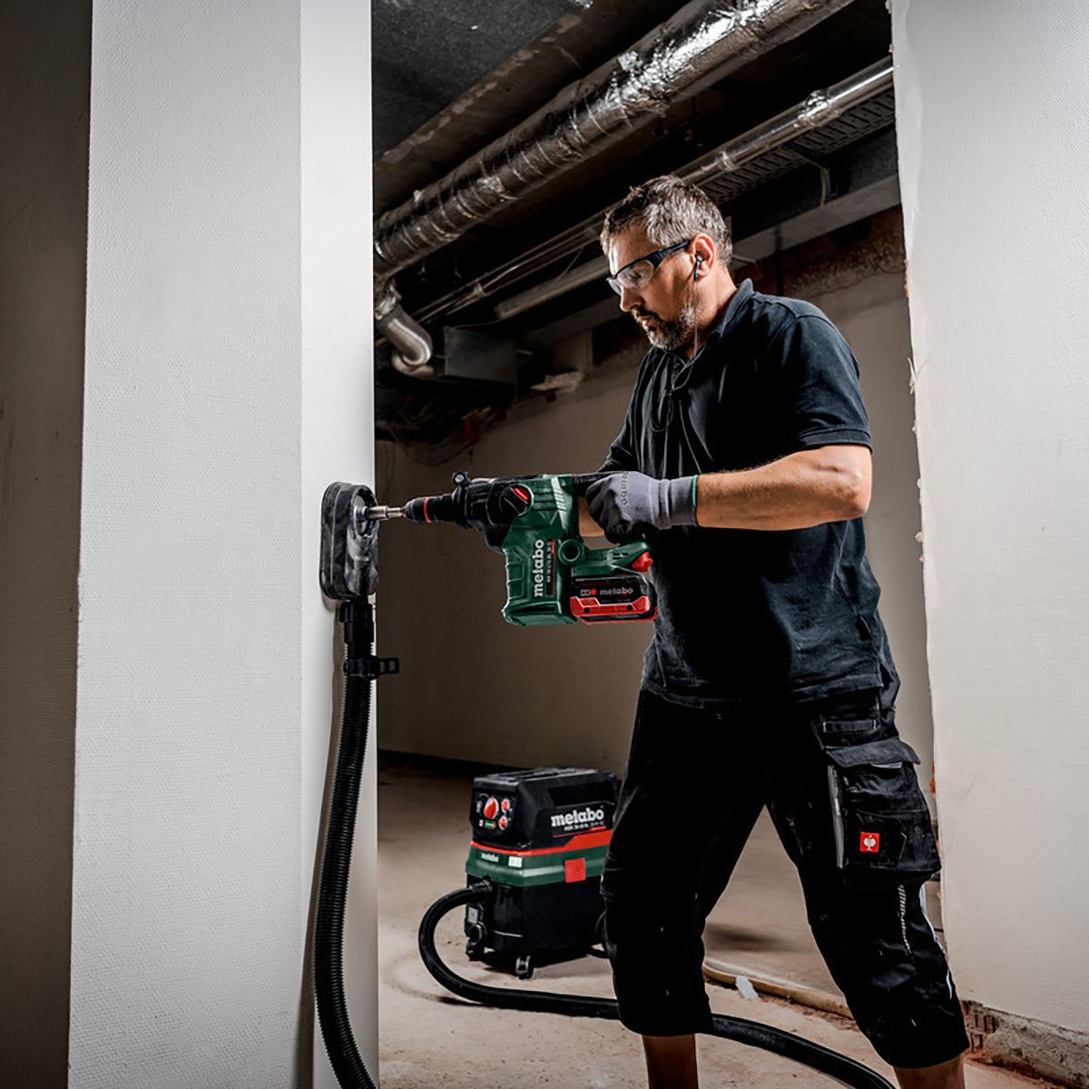 Metabo KH 18 LTX BL 35 Q 18V Brushless 3 Mode SDS+ Rotary Hammer Drill with 1 x 5.2Ah Battery Charger & Metabox