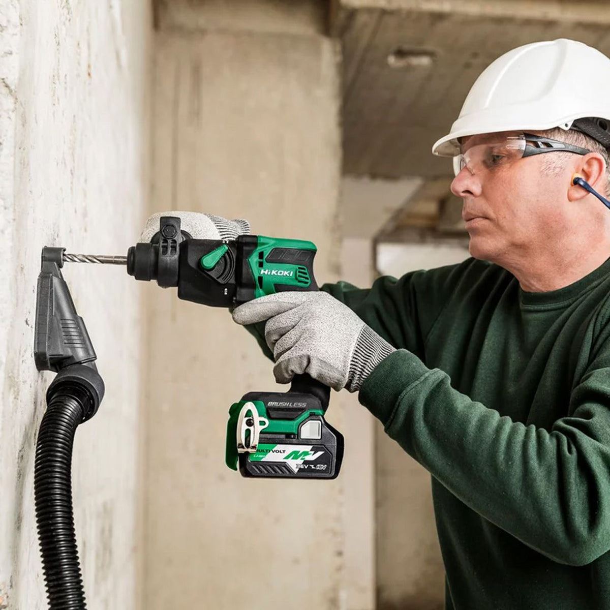 Hikoki DH18DPBJ4Z 18V Brushless SDS+ Rotary Hammer Drill with 1 x 2.5Ah/5.0Ah Battery & Charger