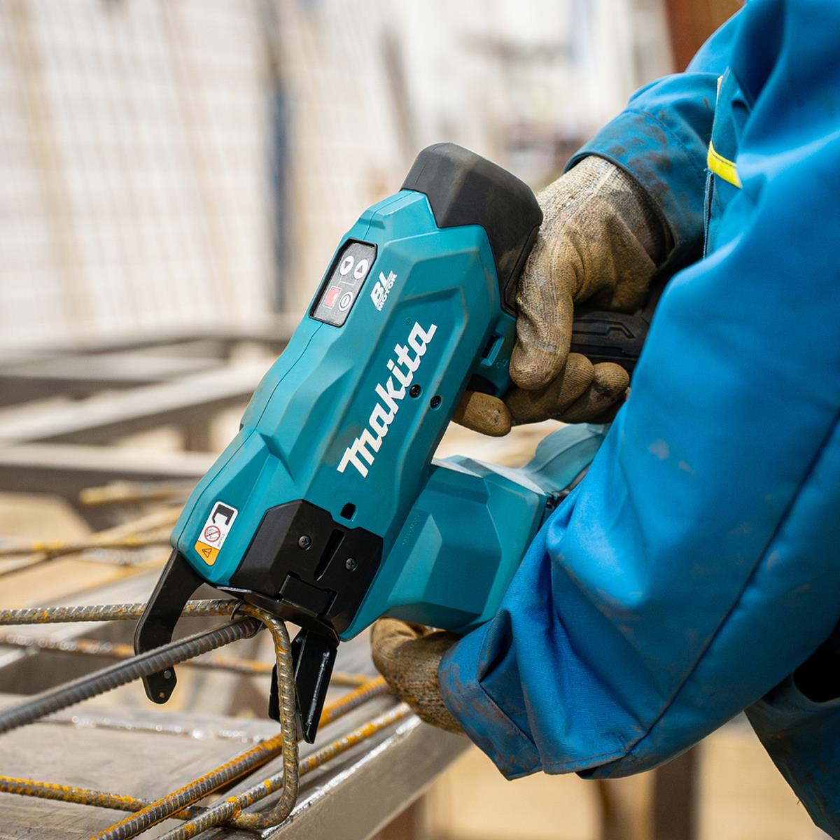 Makita TR001GZ 40V Max XGT Brushless Rebar Tying Tool With 1 x 2.5Ah Battery Charger & Case