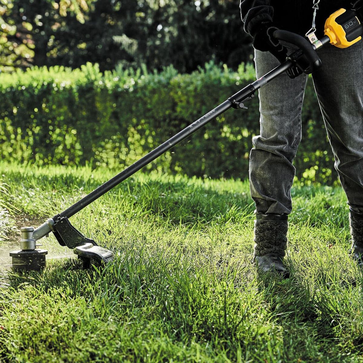 Dewalt DCMAS5713N-XJ 54V FlexVolt Brushless Split Boom with 2 x 9.0Ah Battery & Charger