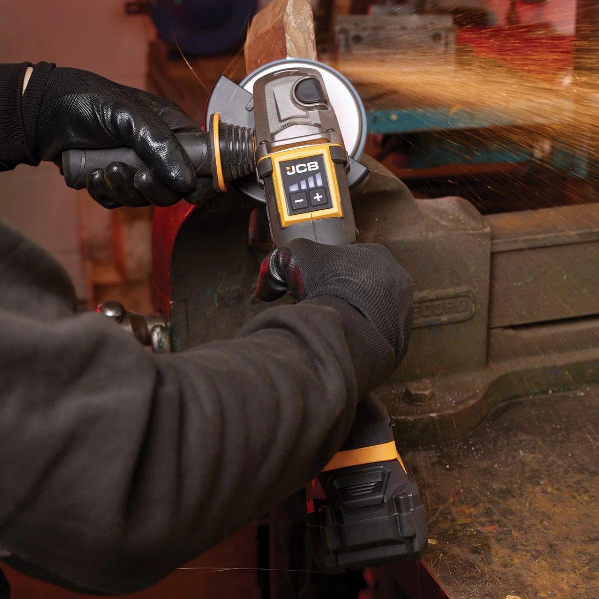 JCB-18PAG-115 18V Anti-Vibration Angle Grinder 115m with Paddle Switch Body Only