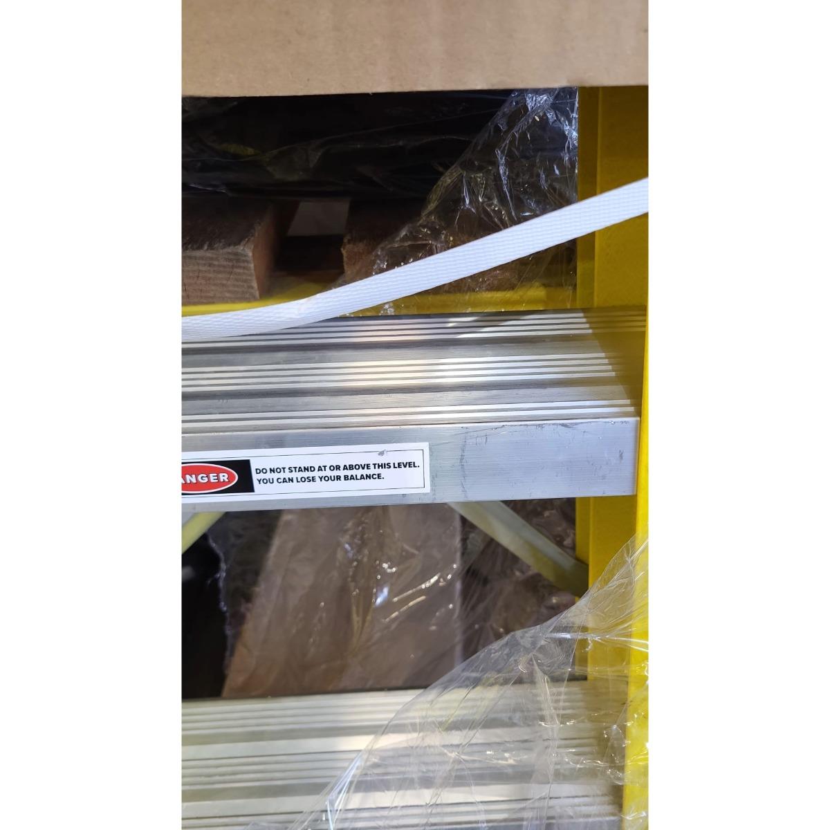 Excel Electricians Fibreglass Step Ladder 5 Tread 1.2m Heavy Duty Item Condition Damaged Box