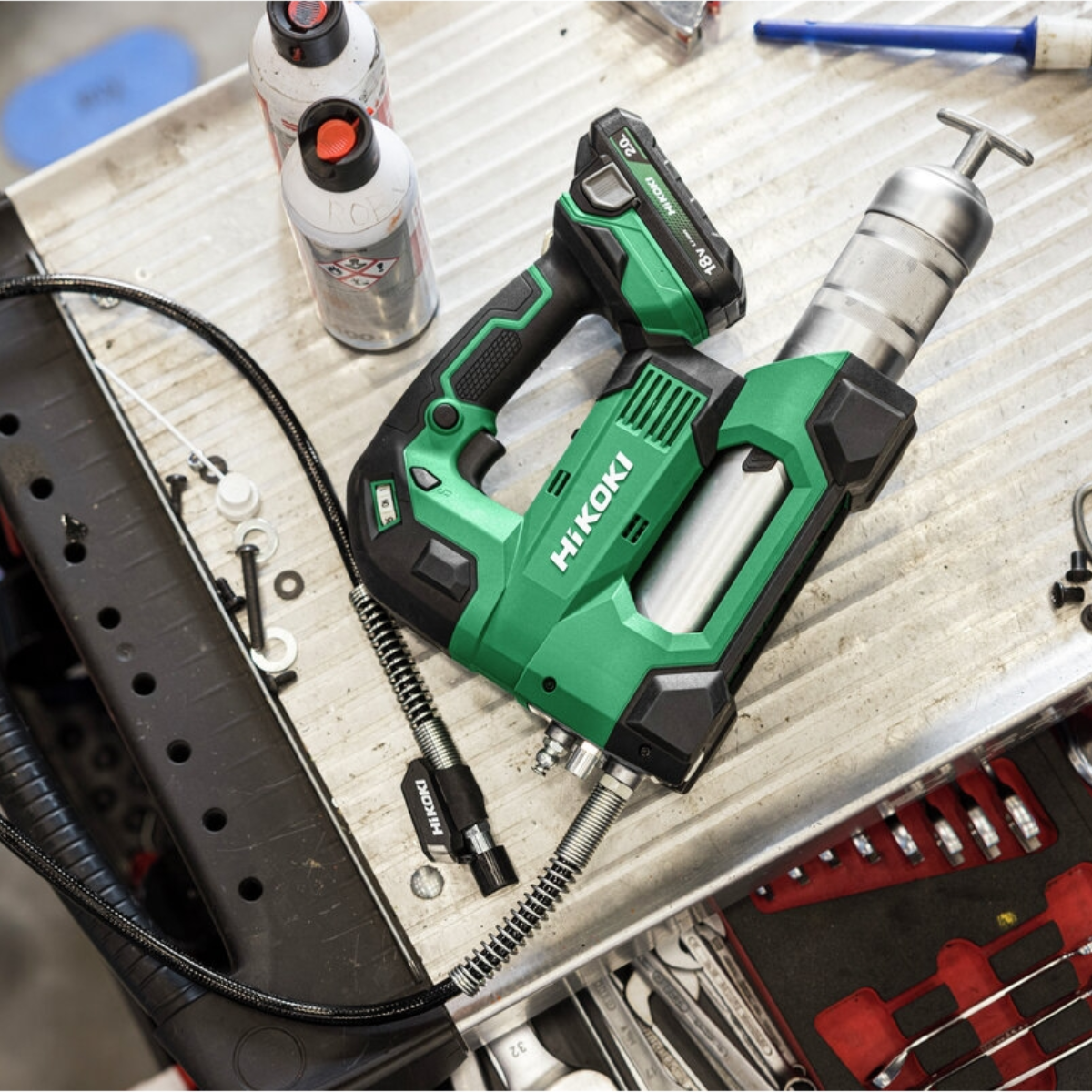 HiKOKI AL18DAW4Z 18V Grease Gun With 1 x 2.0Ah Battery & Charger