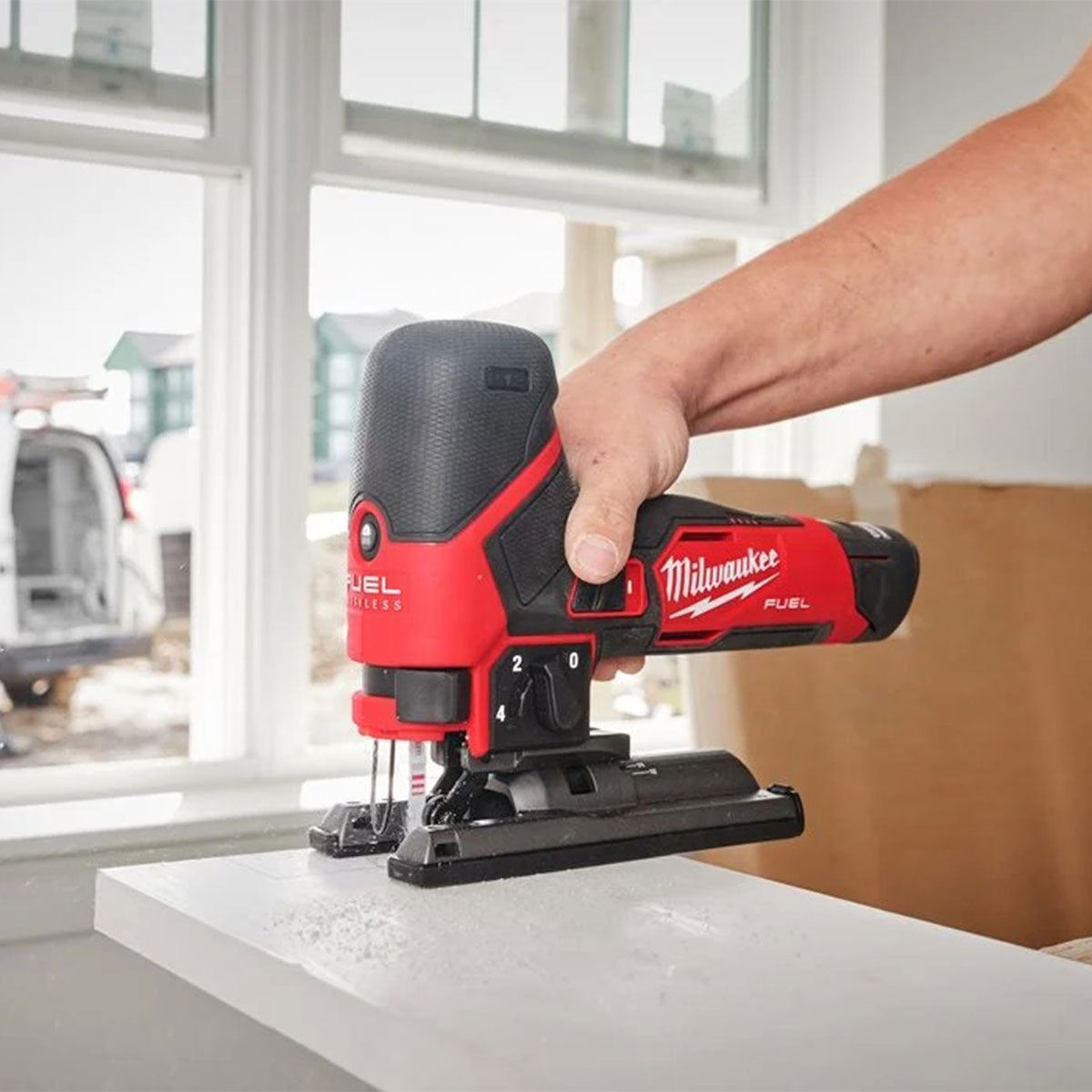 Milwaukee M12FJS-0 12V Fuel Brushless Jigsaw with 1 x 4.0Ah Battery & Charger