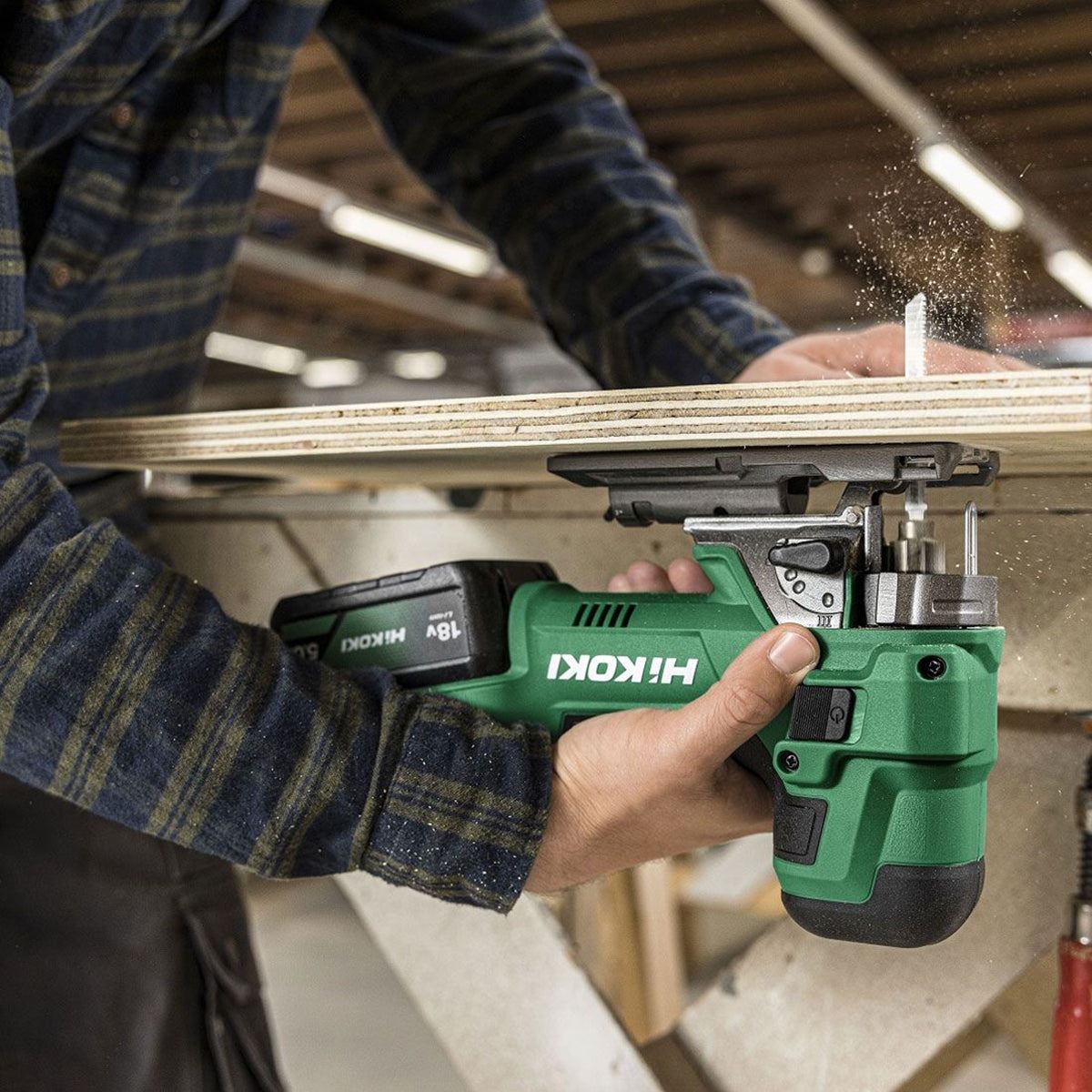 Hikoki CJ18DBW2Z 18V Barrel Grip Jigsaw with 1 x 2.5Ah/5.0Ah Battery & Charger