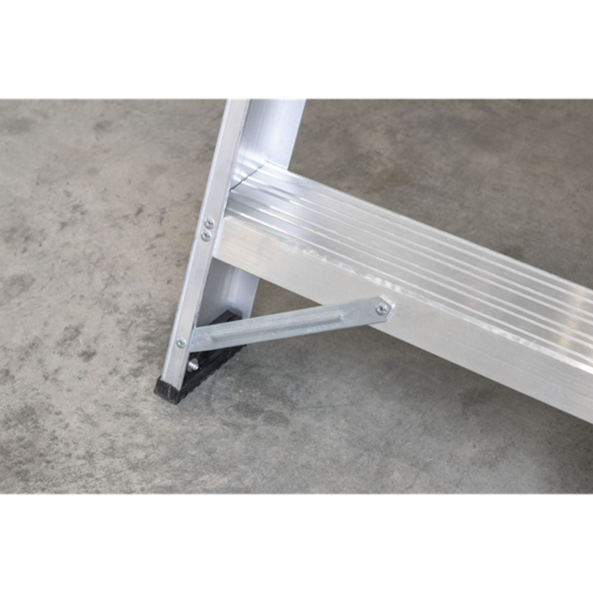 Sealey AXL6 Industrial Aluminium Step Ladder 6-Tread