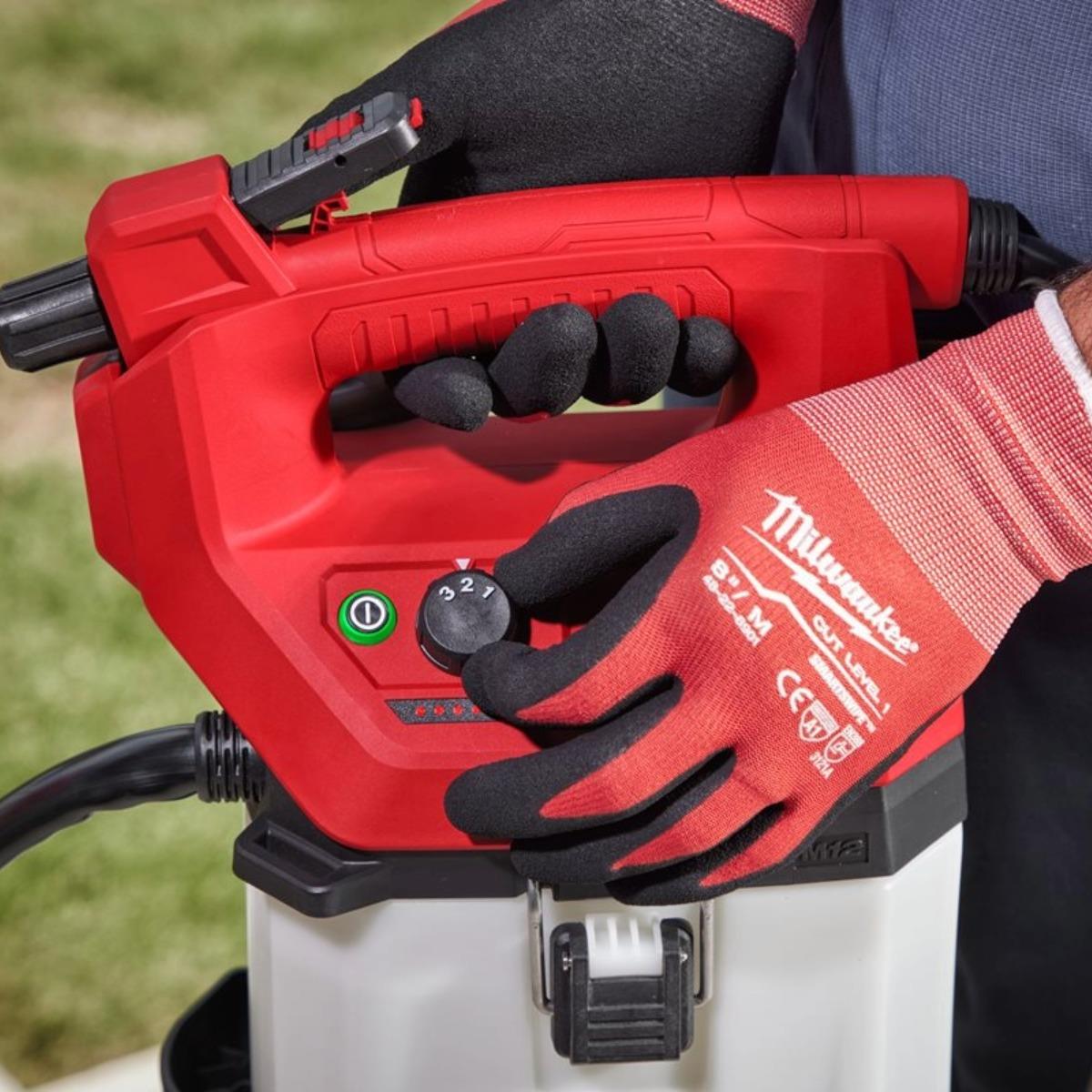 Milwaukee M12BHCS3L-201 12V 3.7L Handheld Chemical Sprayer with 1x 2.0Ah Battery & Charger 4933480783