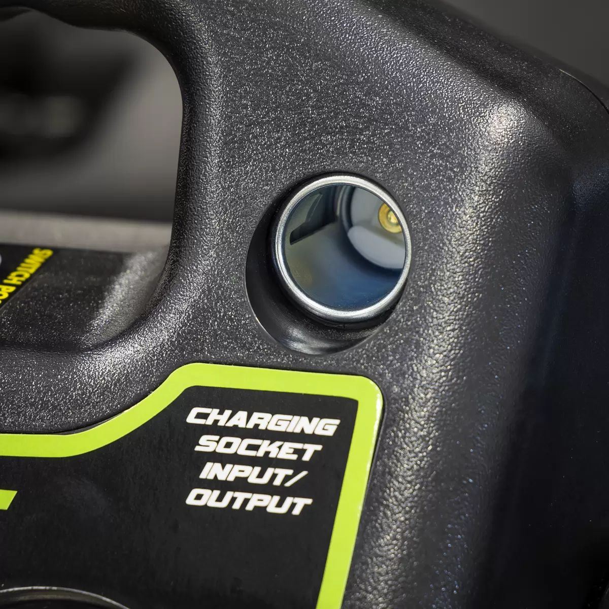 Sealey PRS5000 12/24V Premier RoadStart Jump Starter 5000A