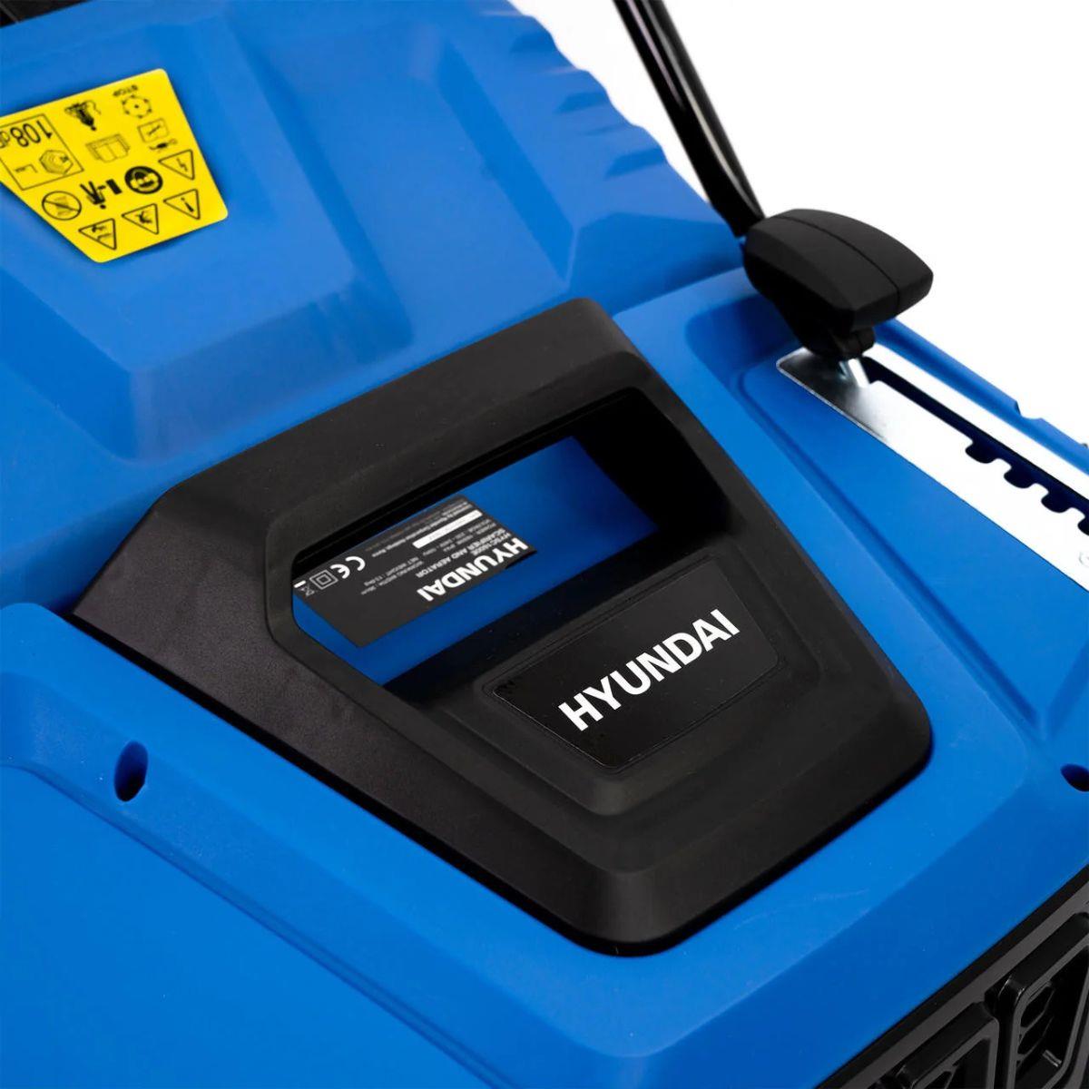 Hyundai HYSC1600E 36cm 2-in-1 Electric Lawn Scarifier and Aerator with 45L Collection Bag