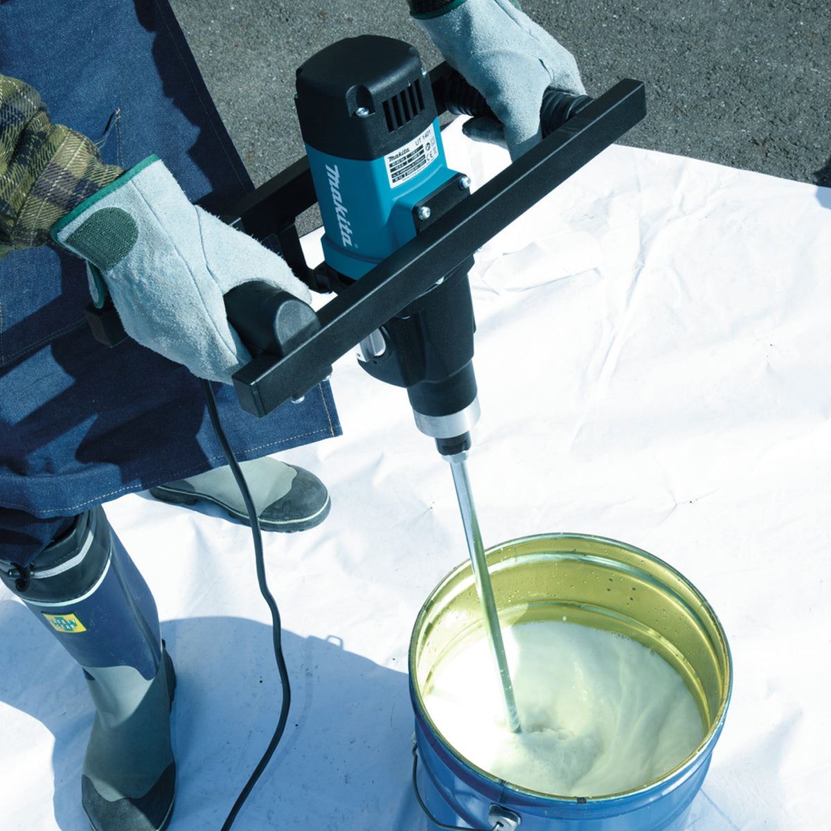 Makita UT1401/2 Corded Paddle Mixer 240V