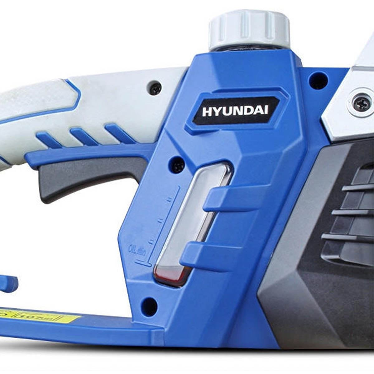 Hyundai HYC2400E 40cm Electric Chainsaw 230V/2400W Motor for Powerful Cutting and Precision