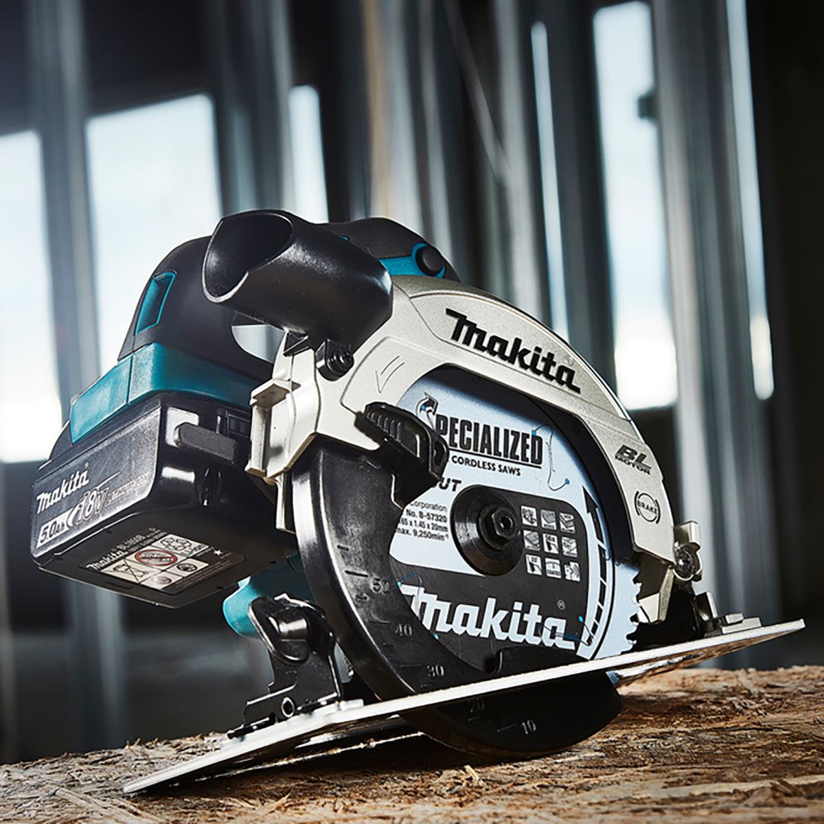 Makita DHS660Z 18V Brushless 165mm Circular Saw with 2 x 6.0Ah Battery & Charger