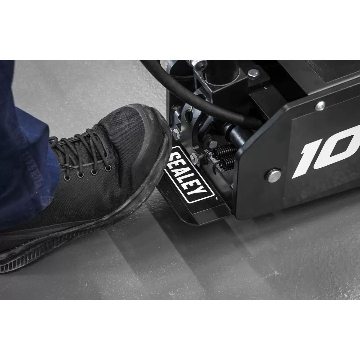Sealey 10001A Viking Professional Long Reach Air/Manual Operation Trolley Jack with Rocket Lift 10 Tonne