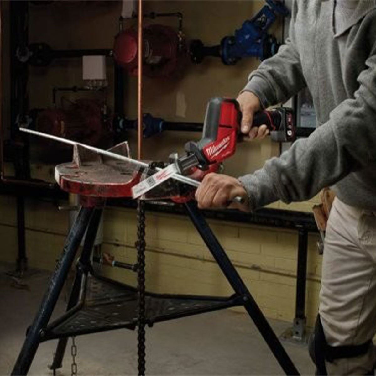 Milwaukee M12CHZ-0 12V Fuel Brushless HackZall Reciprocating Saw with 1 x 6.0Ah Battery & Charger
