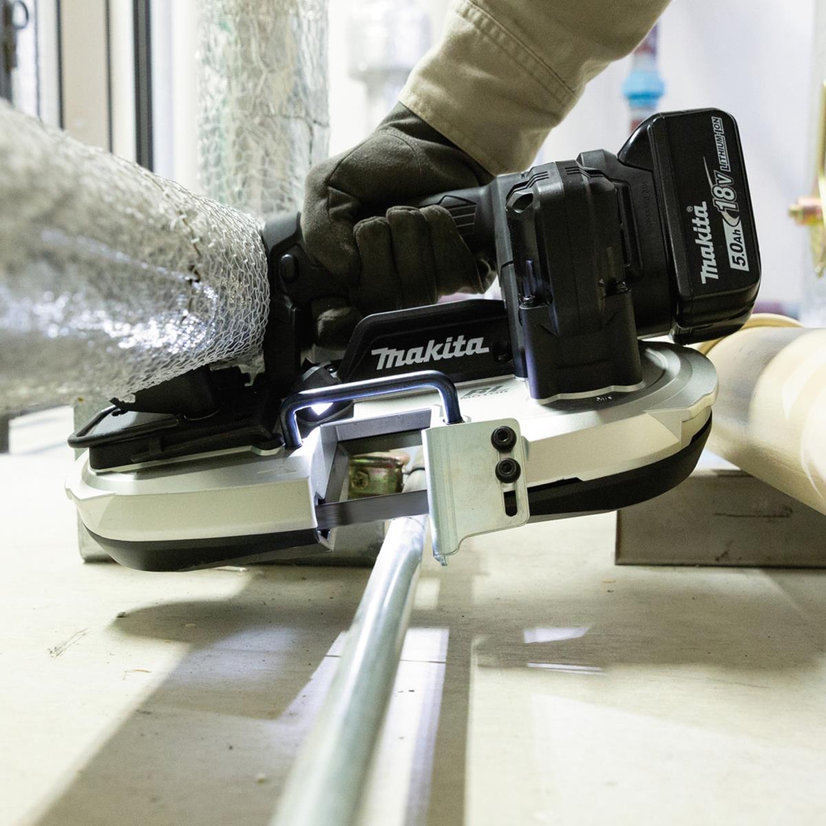Makita DPB184Z 18V LXT Brushless Portable Band Saw with 1 x 6.0Ah Battery & Charger