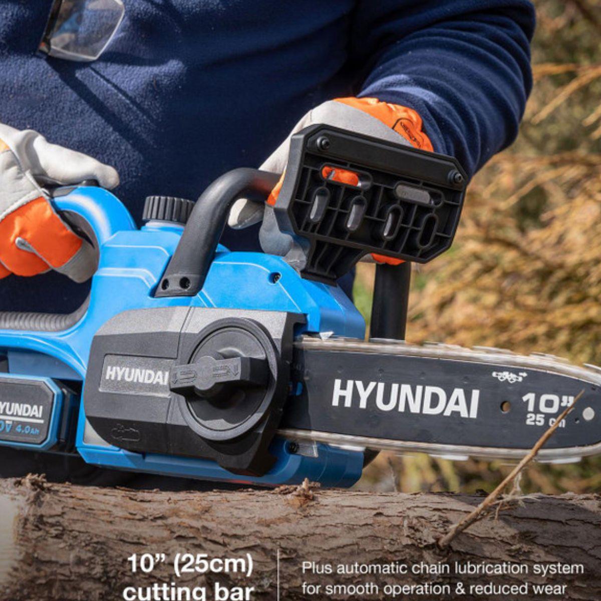 Hyundai HY20CCS10 20V Cordless Chainsaw 25cm 1 X 4Ah Battery and Charger