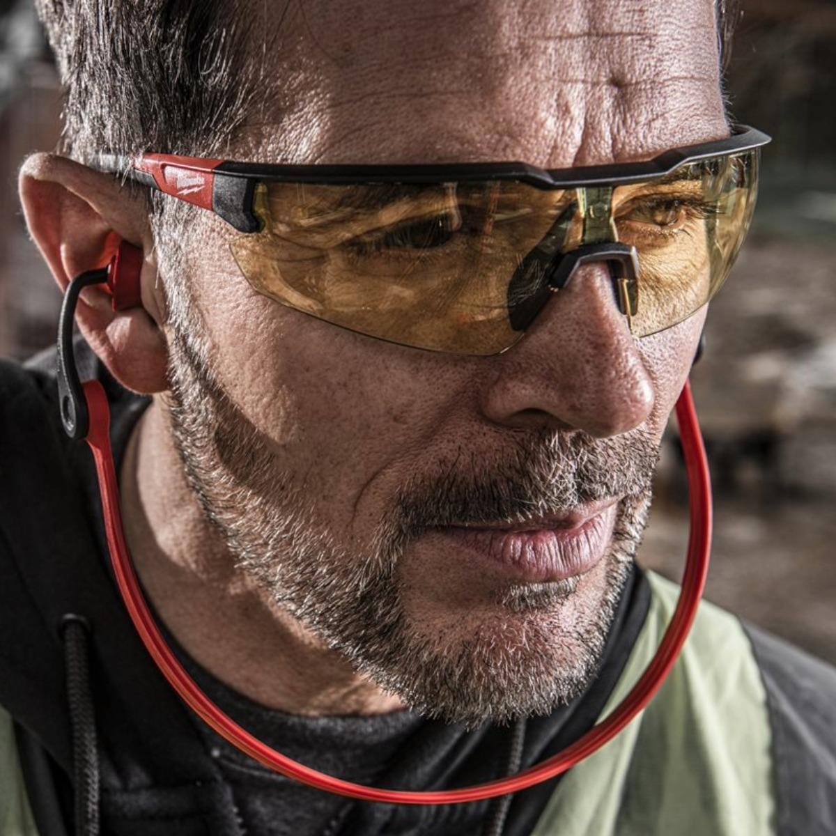 Milwaukee Anti-Scratch Enhanced Safety Glasses Yellow 4932478927
