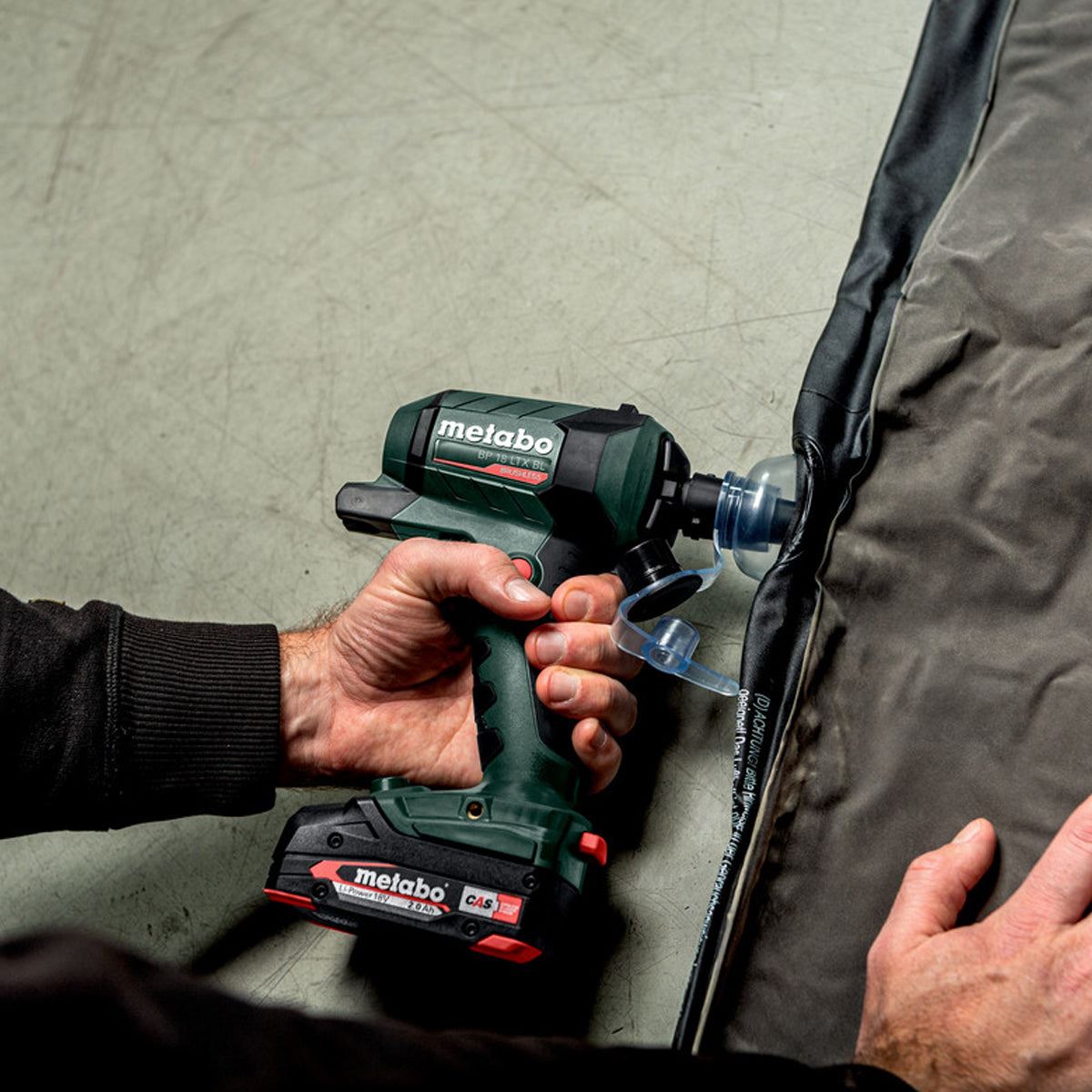 Metabo BP 18 LTX BL 18V Brushless Blower with 1 x 5.2Ah Battery Charger & Bag