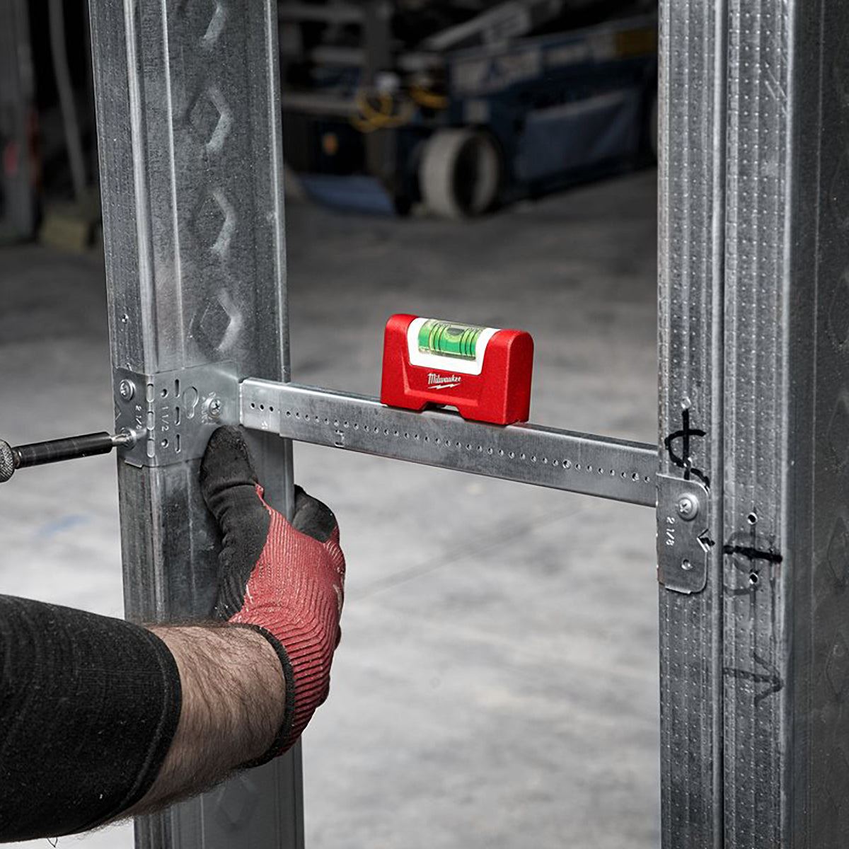 Milwaukee 7.6cm Magnetic Comapct Torpedo Level 4932472122